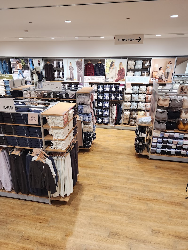 UNIQLO Nexus Elante Mall, Chandigarh - UNIQLO Nexus Elante Mall, Chandigarh, GF No 19,20,21,21A,21B,51,51A and FF No 149,150,150A, Elante Mall, Plot No 178-178A, Industrial Area Phase I, Chandigarh, 160002, India