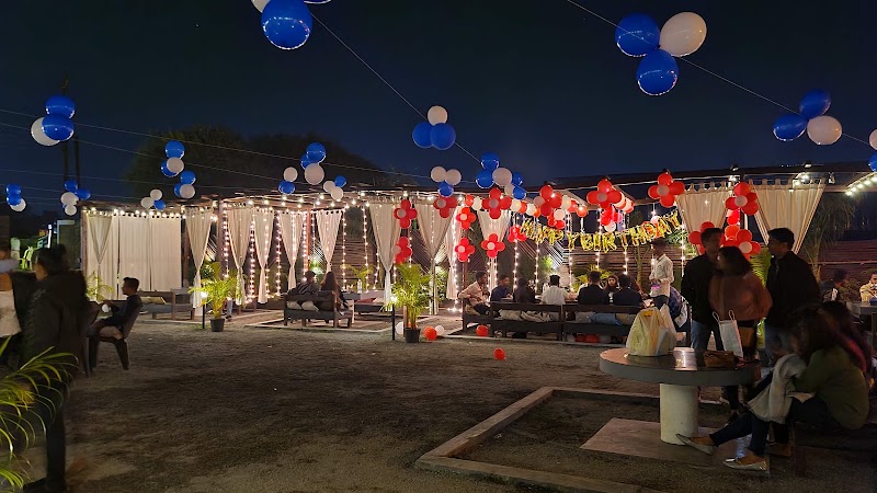 Decade's Ago (Garden Restaurant) - Decade's Ago (Garden Restaurant), 6MJQ+CMM, Unnamed Road, Vishal Nagar, Raipur, Chhattisgarh 492001, India