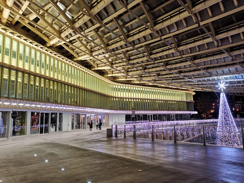 Les Halles - Les Halles 230 Rue Rambuteau, 75001 Paris, France