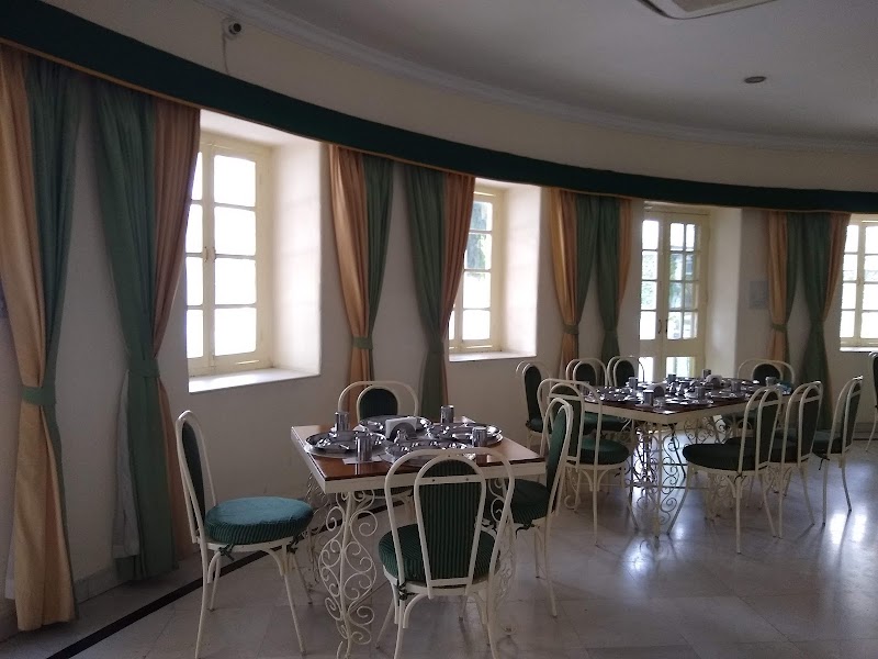 Garden Hotel - Garden Hotel Gulab Bagh Rd, Opposite Sajjan Niwas Garden, Old City, Gulab Bagh, Udaipur, Rajasthan 313001, India