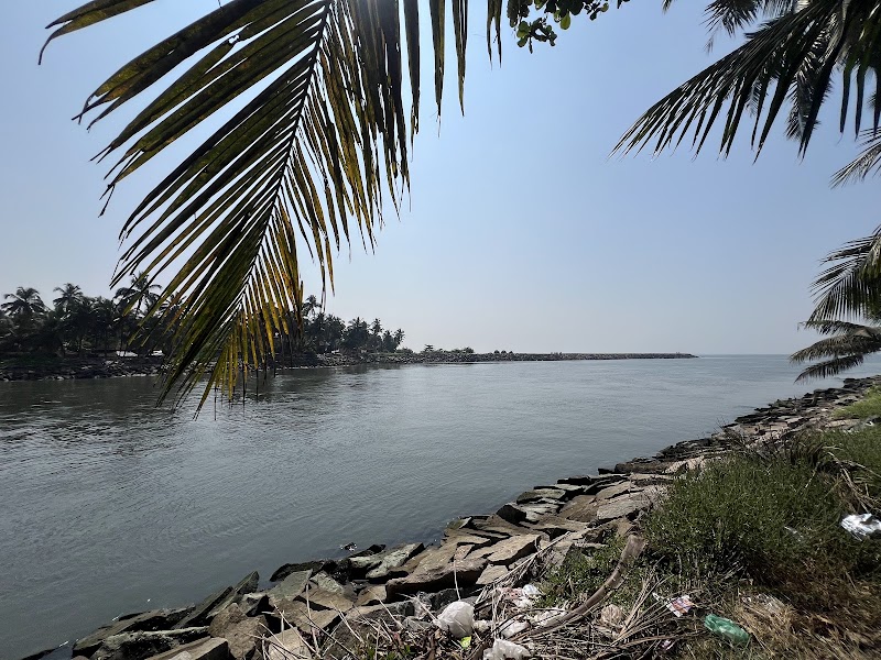Wy beach - Wy Beach, Thekepuram, Kuttichira, Kozhikode, Kerala 673003, India