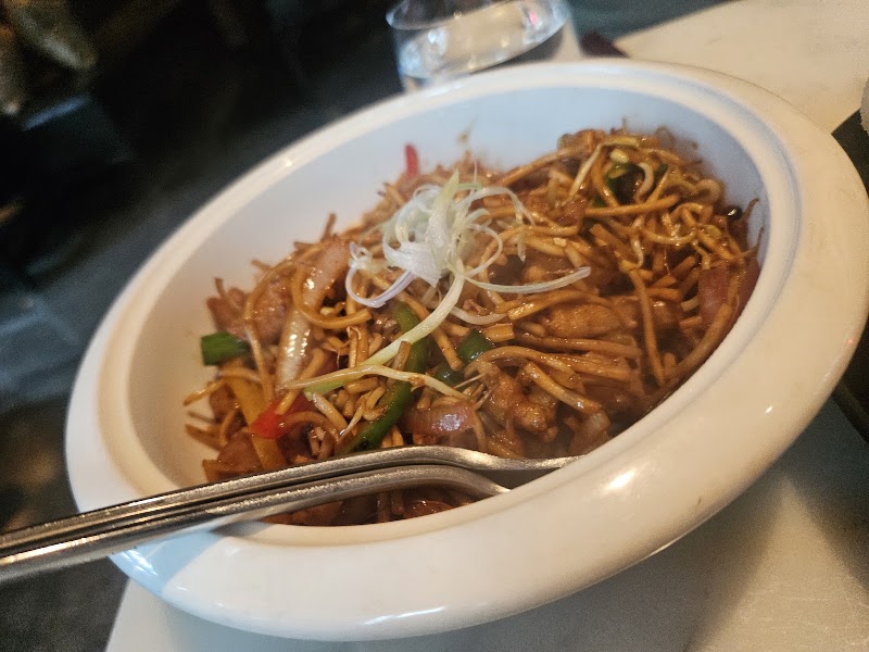 Hakkasan - Hakkasan 2nd Floor, Krystal Building, Waterfield Road, Bandra West, Mumbai, Maharashtra 400050, India