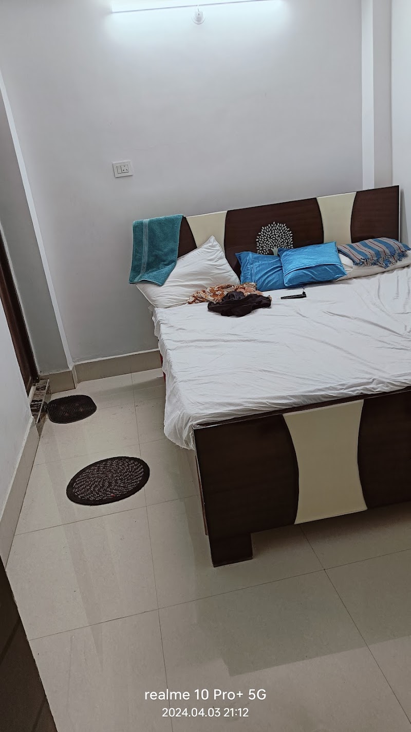 Hotel R Glory - Hotel R Glory Kuntu Pal Market,Vijay Singh Yadav Path, Tribhuvan More, Saguna Khagaul Rd, Mustafapur, Patna, Bihar 801105, India