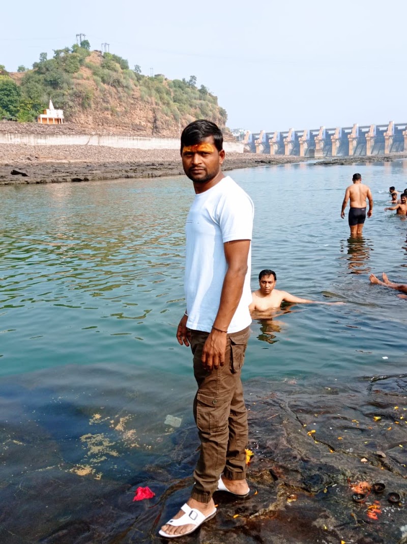 Gwarau - Gwarau kalan, Gwarau, Uttar Pradesh 204212, India