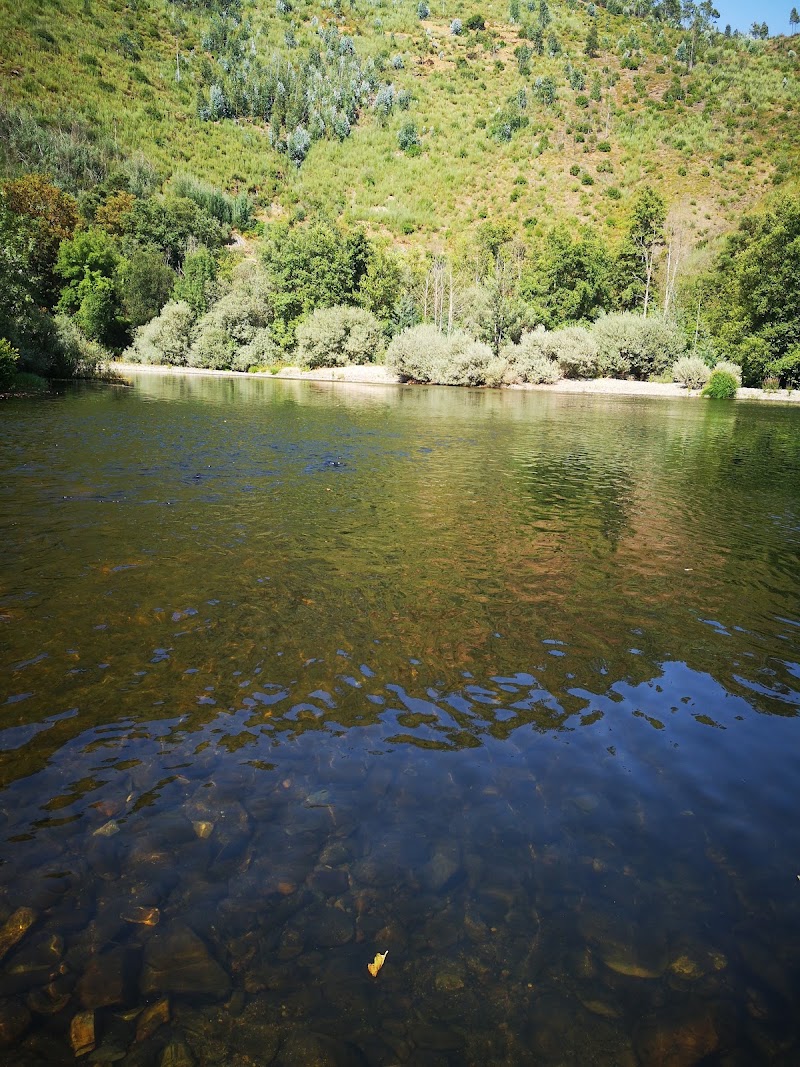 Meitriz River Beach - Meitriz River Beach Janarde, Portugal