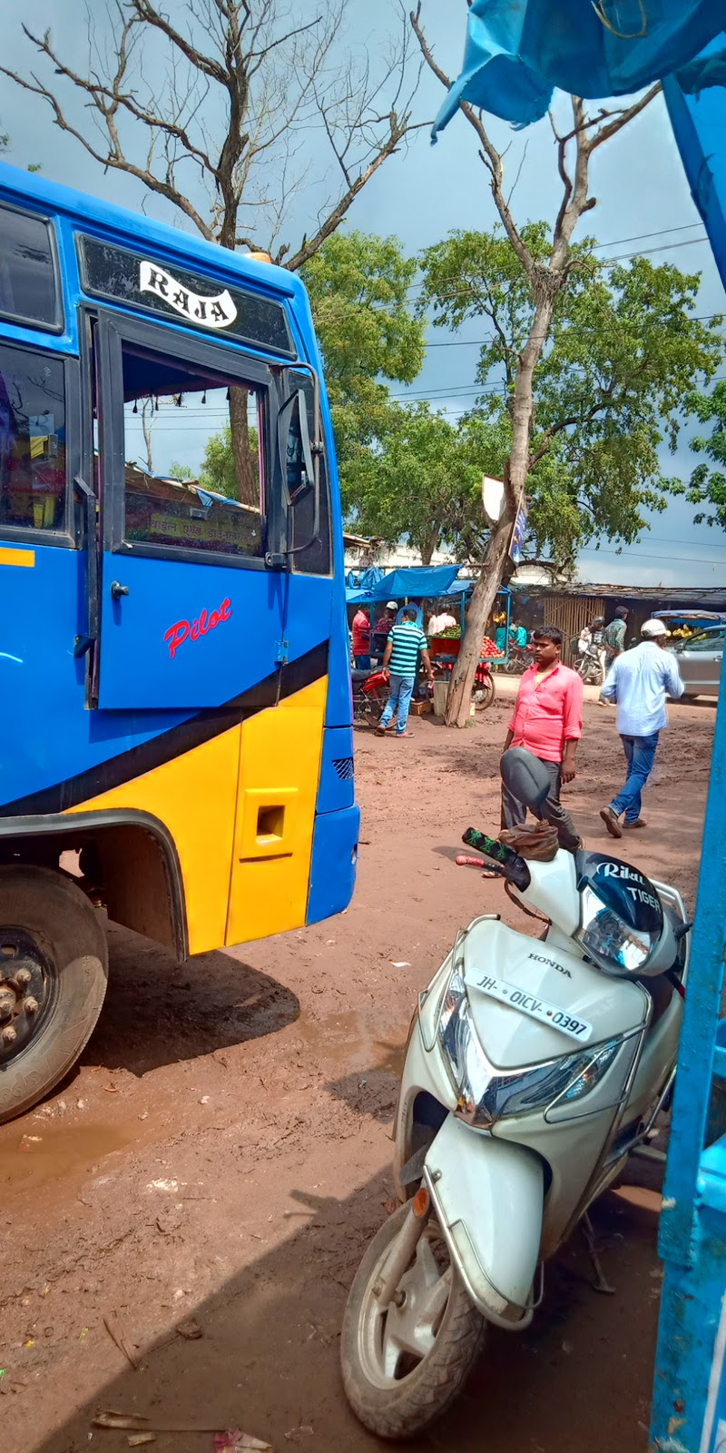 Ranchi Iti Bus Stand , Ratu Road - Ranchi Iti Bus Stand , Ratu Road, Hehal Delatoli, Pahartoli, Ranchi, Jharkhand 834005, India