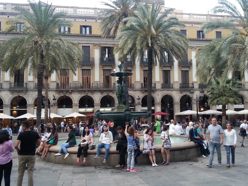 Palau Moja - Palau Moja Carrer de la Portaferrissa, 1, Ciutat Vella, 08002 Barcelona, Spain
