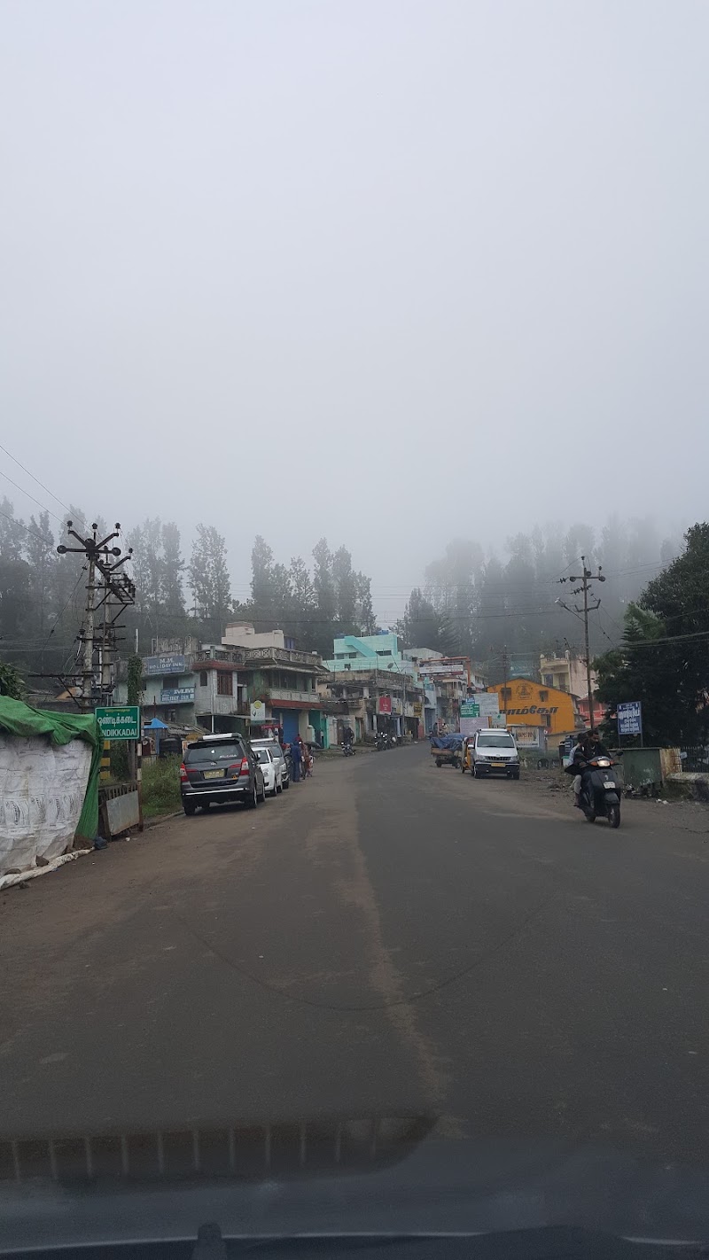 Tamilnad Mercantile Bank (TMB) - Yercaud - Tamilnad Mercantile Bank (TMB) - Yercaud No. 30-27A, MC Mohan Road, Yercaud, Tamil Nadu 636601, India