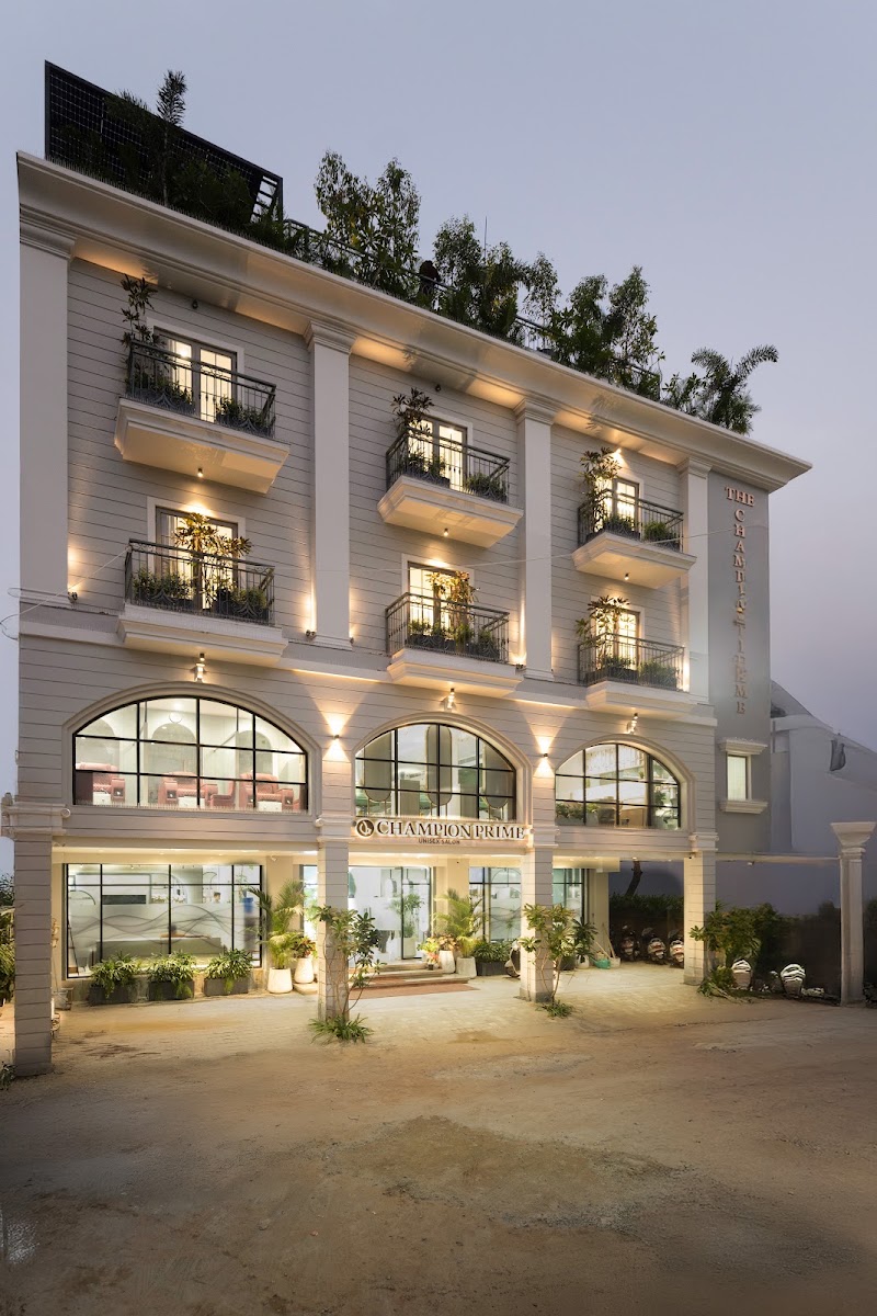 Vana Restro & Lounge - Vana Restro & Lounge Rooftop, Champion Prime Building, Champion Marg, Shakti Nagar, Udaipur, Rajasthan 313001, India