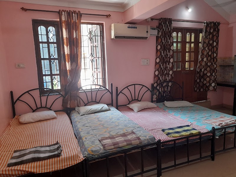 Crystal Cottage Guest House - Crystal Cottage Guest House, 4/134, road, next to joia do mar resort, Porba Vaddo, agar waddo, Calangute, Goa 403516, India