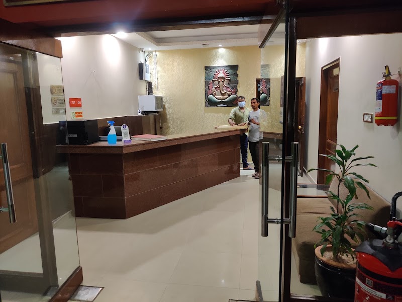 Hotel Executive - Hotel Executive 13, Madan Mohan Malviya Marg, Parehta, Gokhale Vihar, Butler Colony, Lucknow, Uttar Pradesh 226001, India