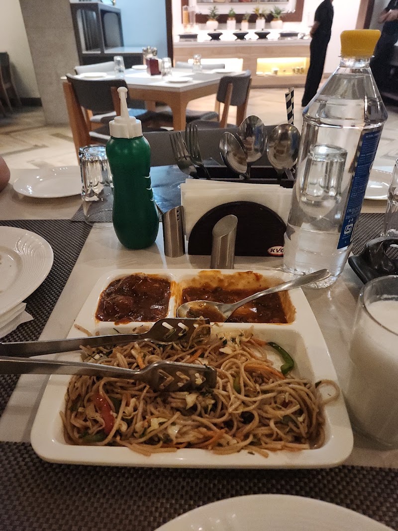 Chawlas Restaurant (Pure Veg) - Chawlas Restaurant (Pure Veg) plot no.1, Shobhagpura Cir, near Shobhagpura Circle, Shobhagpura, Sobhagpura, Rajasthan 313001, India