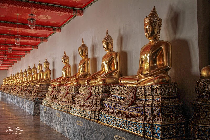 Wat Phra Chetuphon Wimon Mangkhalaram Rajwaramahawihan - Wat Phra Chetuphon Wimon Mangkhalaram Rajwaramahawihan 2 Thanon Sanam Chai, Khwaeng Phra Borom Maha Ratchawang, Khet Phra Nakhon, Krung Thep Maha Nakhon 10200, Thailand