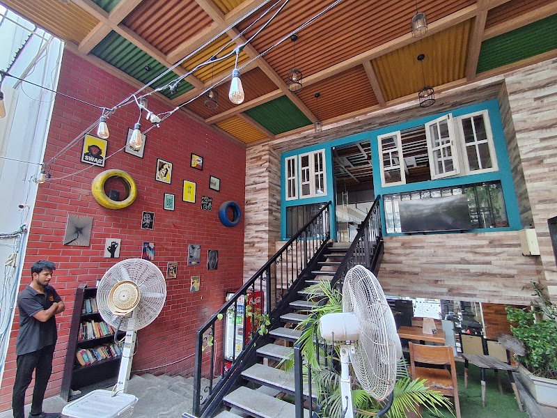 The Hole In The Wall Cafe - The Hole In The Wall Cafe Rd Number 38, CBI Colony, Jubilee Hills, Hyderabad, Telangana 500033, India