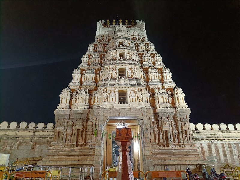 Sri Ranganathaswamy Temple - Sri Ranganathaswamy Temple, CMFH+XJ4, Srirangapatna, Karnataka 571438, India