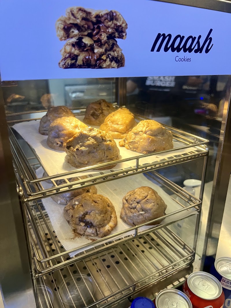 Maash Burger | El Born - Maash Burger | El Born Carrer dels Flassaders, 17, Ciutat Vella, 08003 Barcelona, Spain