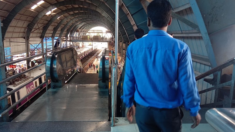 Goregaon Station (E) - Goregaon Station (E) Jay Prakash Nagar, Goregaon East, Mumbai, Maharashtra 400063, India