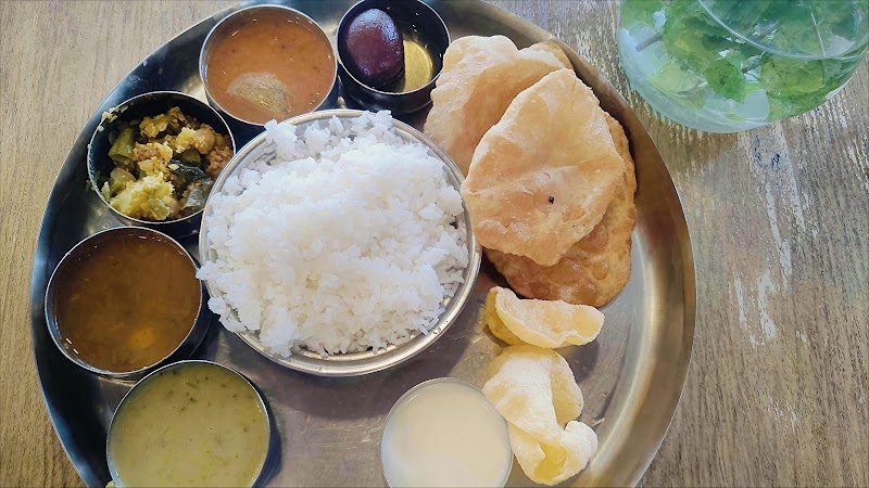 Sri Udupi Food Hub Koramangala - Sri Udupi Food Hub Koramangala Bhuwanappa Layout, 12, Hosur Rd, opp. Forum Mall, Tavarekere, Kaveri Layout, Koramangala, Bengaluru, Karnataka 560030, India