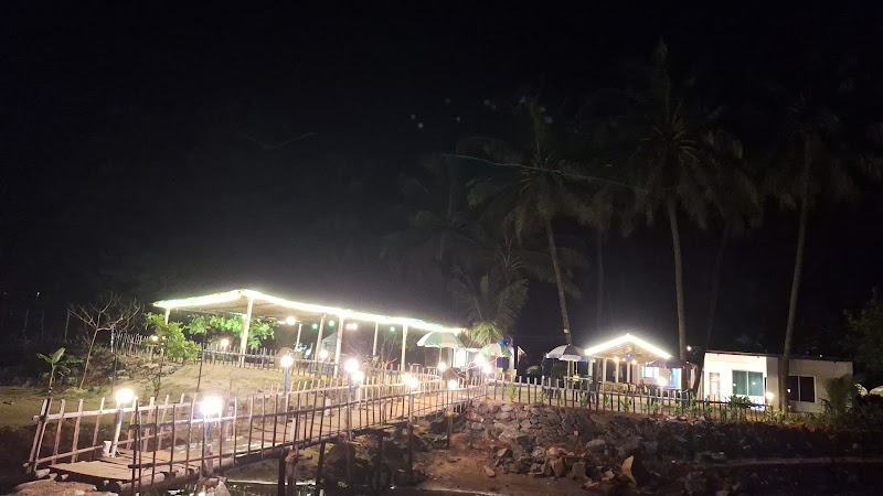 Coconut tree cafe - Coconut tree cafe Rudrapada Temple Rd, Gokarna, Bhavikodla, Karnataka 581326, India