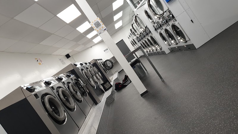 Liquid Laundromat Kilbirnie - Liquid Laundromat Kilbirnie 66 Bay Road, Kilbirnie, Wellington 6022, New Zealand
