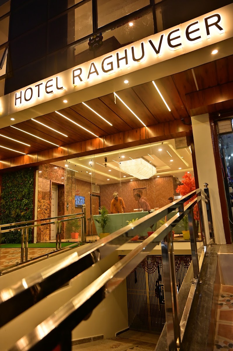 Hotel Raghuveer - Hotel Raghuveer, Satna road, opp. Annapurna Seva hotel, Kashavgarh, Chitrakoot, Madhya Pradesh 485334, India
