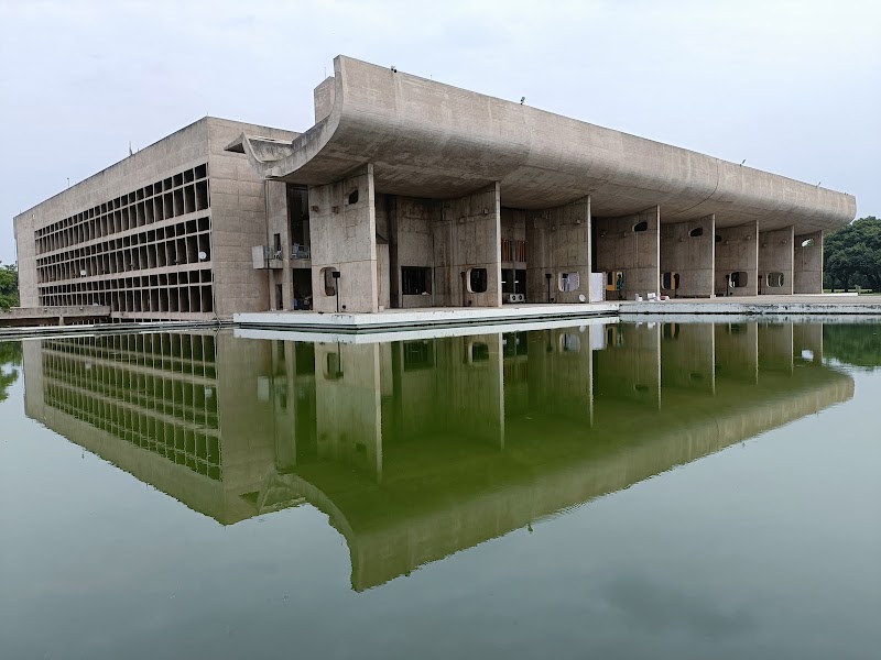 Capitol Complex Tourist Center - Capitol Complex Tourist Center HIGH COURT, Capitol Complex, सेक्टर 1, Chandigarh, चंडीगढ़ 160001, India