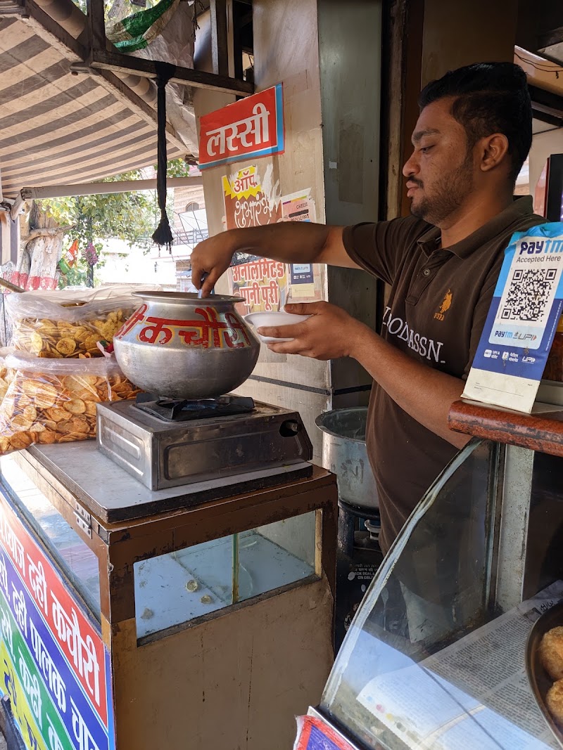 Agrawal Kadi Kachori - Agrawal Kadi Kachori B Rd, Sardarpura, Jodhpur, Rajasthan 342003, India
