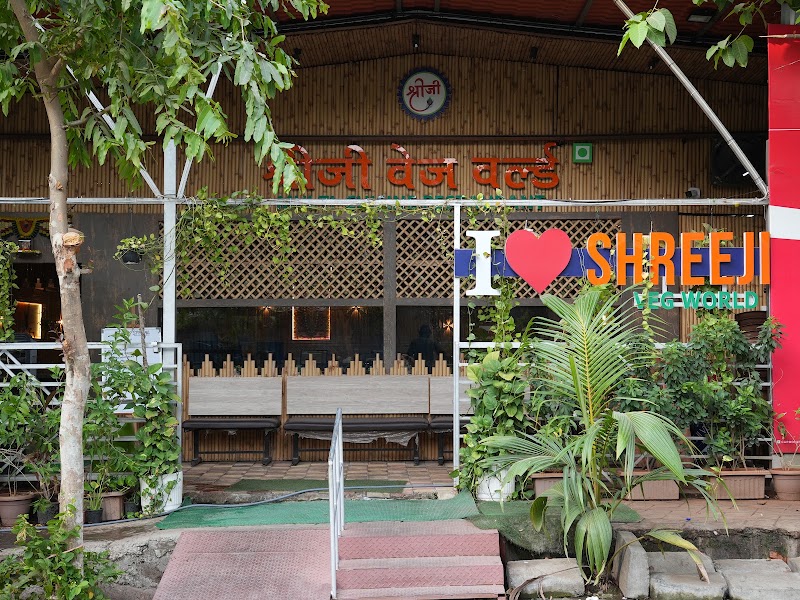 Shreeji Veg World- Multi-Cuisine Restaurant