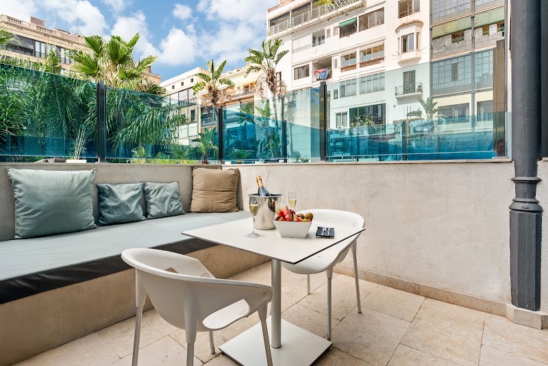 Hotel Indigo Barcelona - Plaza Catalunya by IHG - Hotel Indigo Barcelona - Plaza Catalunya by IHG Gran Via de les Corts Catalanes, 629, Eixample, 08010 Barcelona, Spain