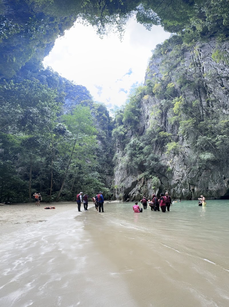 Emerald Cave - Emerald Cave, 92110, Thailand