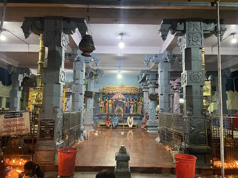 Sri Mallikarjuna Swamy Kamakshi Tayee Devasthanam - Sri Mallikarjuna Swamy Kamakshi Tayee Devasthanam FVHR+H5X, Jonnawada, Andhra Pradesh 524305, India