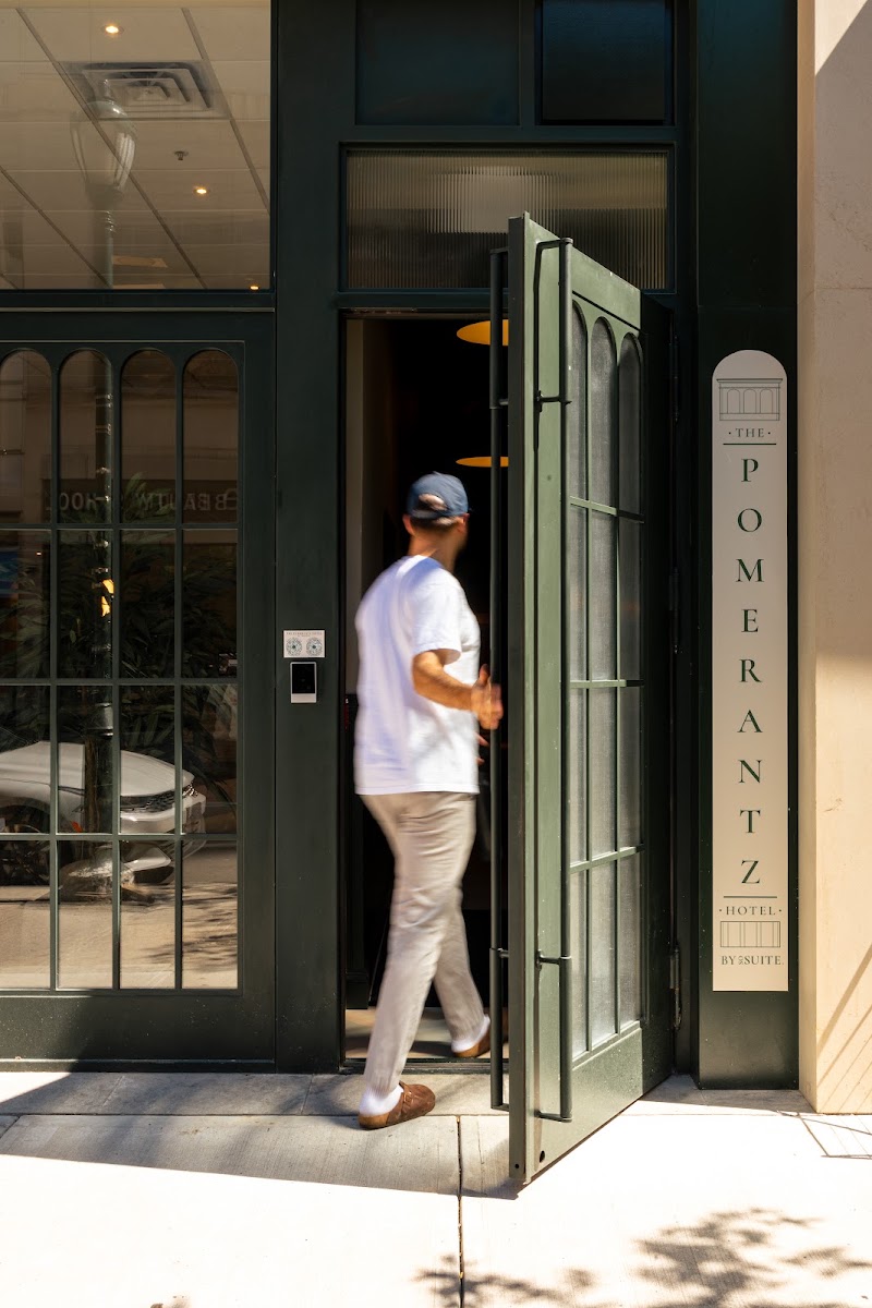 The Pomerantz Hotel by Sosuite - The Pomerantz Hotel by Sosuite, 1525 Chestnut St, Philadelphia, PA 19102, USA
