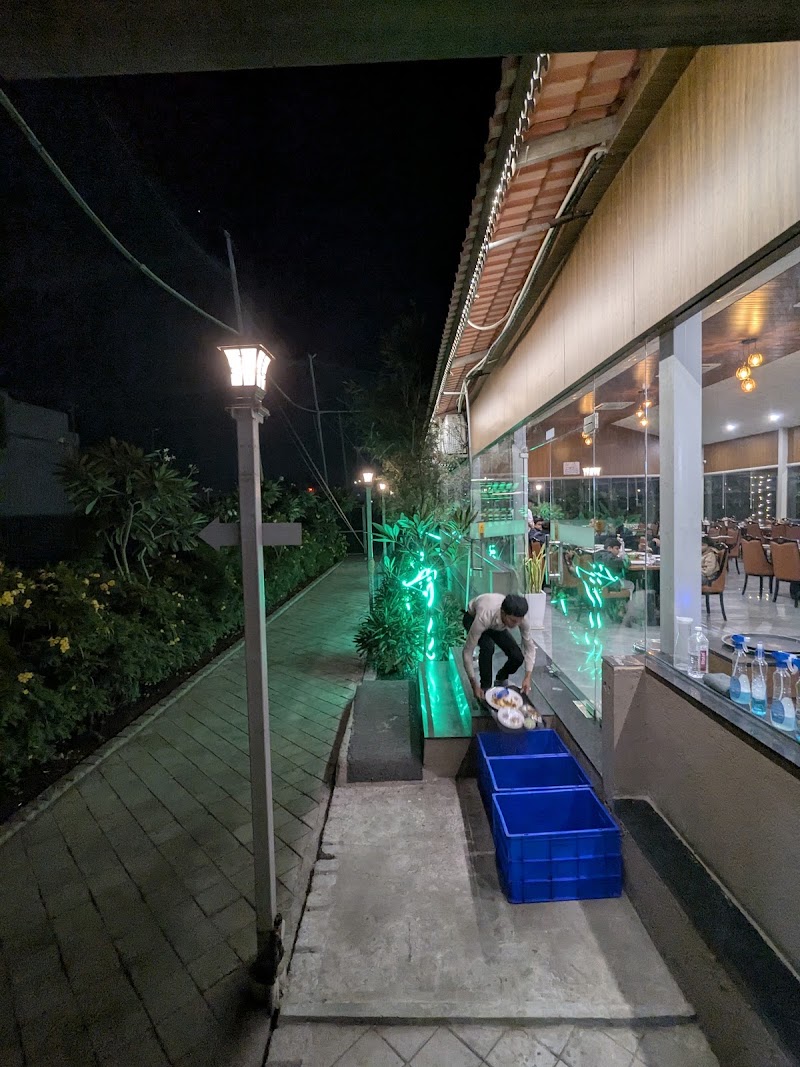Rotli A Multicuisine Restaurant - Rotli A Multicuisine Restaurant, Bombay Super Zone 12, 150 Feet Ring Rd, near Sokhda, Chowkdi, Rajkot, Gujarat 360003, India