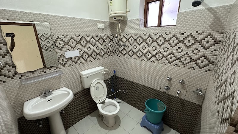 Backpackers Inn - Backpackers Inn, Jogiwara Rd, near yongling school, McLeod Ganj, Dharamshala, Himachal Pradesh 176219, India