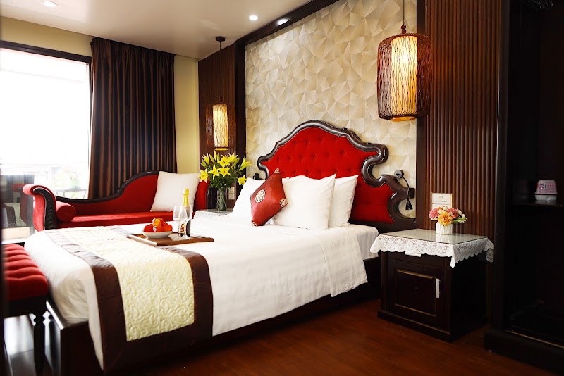 Khách sạn Phố Cổ Hà Nội - Art Hotel - Khách sạn Phố Cổ Hà Nội - Art Hotel 7 P. Đông Thái, Hàng Buồm, Hoàn Kiếm, Hà Nội 100000, Vietnam