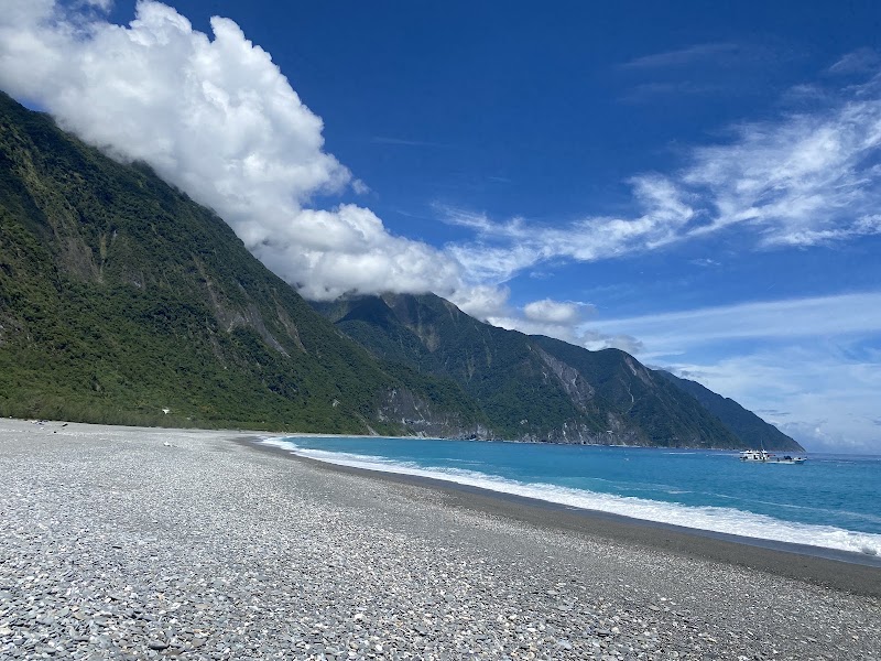 Chongde Gravel Beach