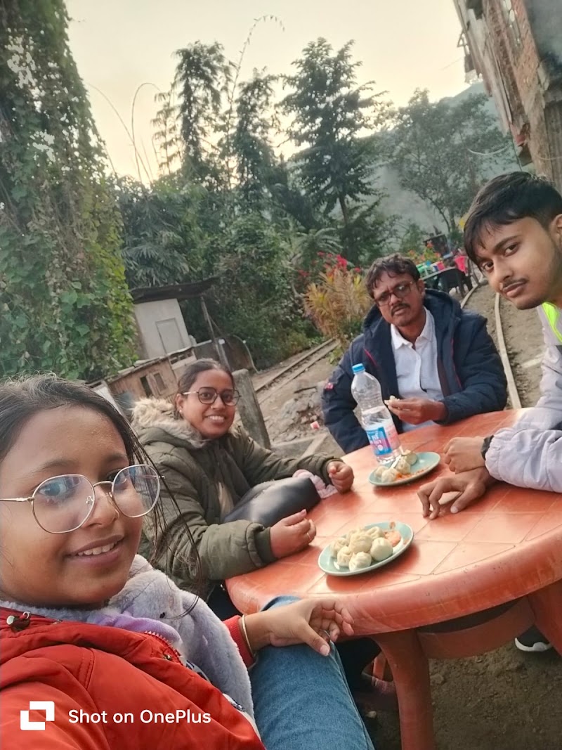 Pathfinder’s Nest Hostel - Pathfinder’s Nest Hostel Jalapahar Rd tungsung Basti, beside SBI, Jalapahar, Darjeeling, West Bengal 734101, India