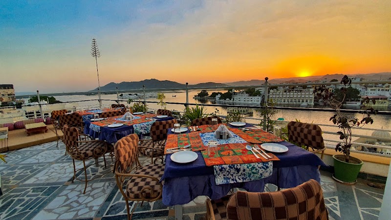 Mewar Haveli A Traditional Hotel
