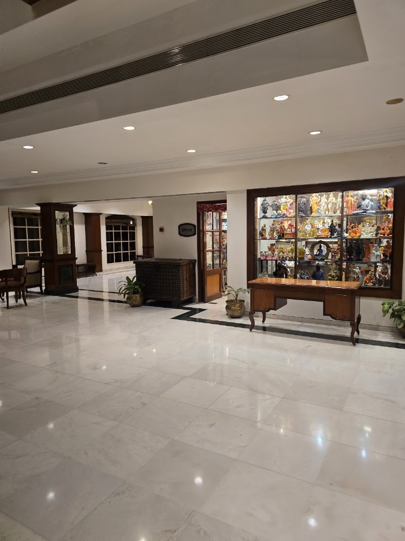 Shraddha Inn Shirdi - Shraddha Inn Shirdi QF9M+PG7, Pimpalwadi Rd, Dattanagar, Shirdi, Maharashtra 423109, India