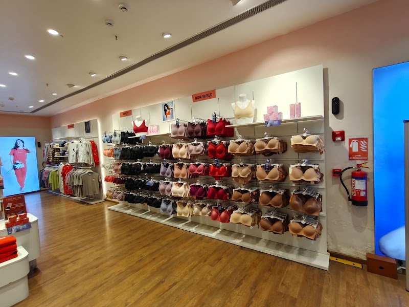 Zivame - Lake City Mall, Udaipur - Zivame - Lake City Mall, Udaipur Porwal Ki Bari, 09 /1, Lakecity Mall Rd, Ashok Nagar, Udaipur, Rajasthan 313001, India