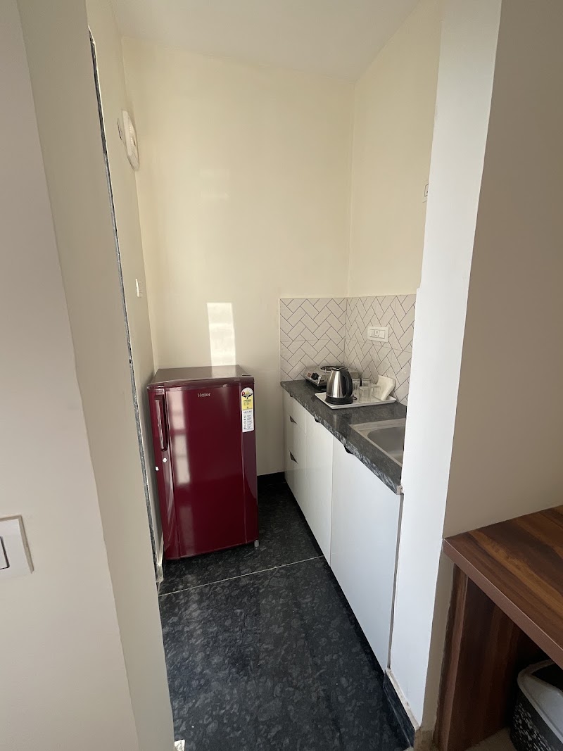 Sunroom studio apartments - Sunroom studio apartments, 1637, Block H, Sector 57, Gurugram, Haryana 122011, India