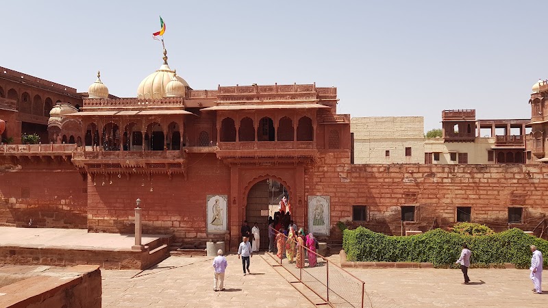 Pokaran Fort Museum - Pokaran Fort Museum, WWC8+925, Pokhran, Rajasthan 345021, India