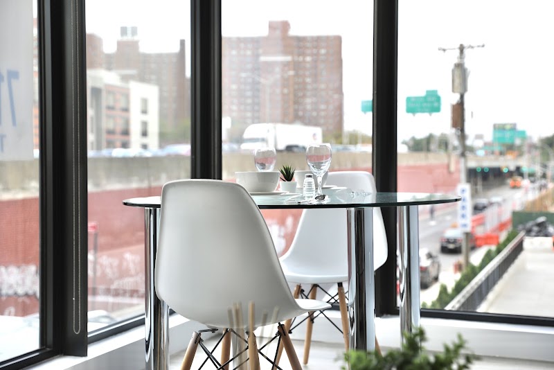 Global Luxury Suites at The Arches - Global Luxury Suites at The Arches 222 E 135th St, Bronx, NY 10451, USA
