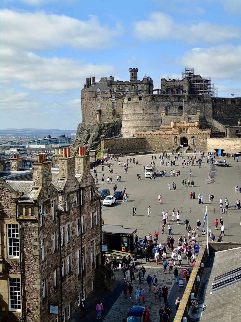 Castlehill - Castlehill, Edinburgh EH1 2NG, UK