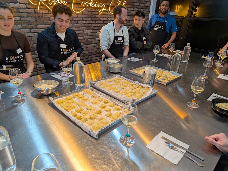 Rome Cooking Club – Authentic Pasta & Pizza Making in Rome (by Riccardo Cooking Class) - Rome Cooking Club – Authentic Pasta & Pizza Making in Rome (by Riccardo Cooking Class), Circonvallazione Gianicolense, 418, 00152 Roma RM, Italy