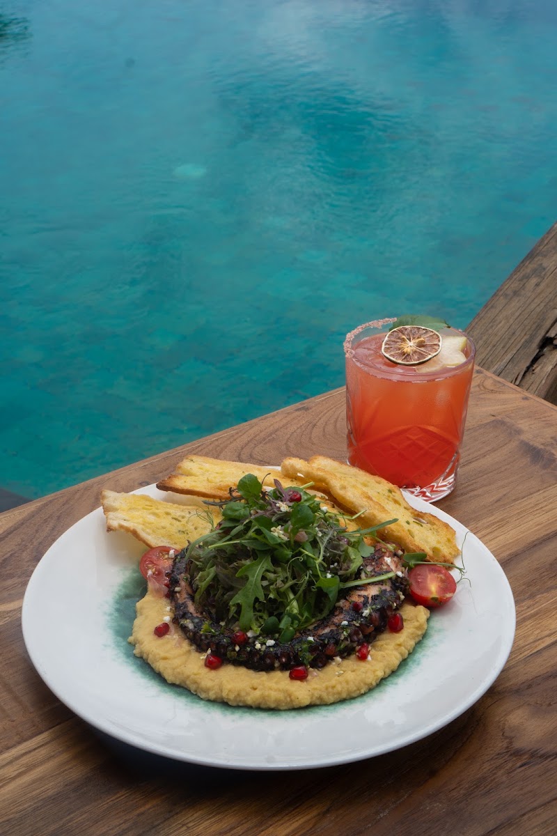 Sunkissed Pool Bar, UBUD - Sunkissed Pool Bar, UBUD, Kastara Resort and Spa, Jl. Bangkiang Sidem, Ubud, Kec. Payangan, Kabupaten Gianyar, Bali 80571, Indonesia