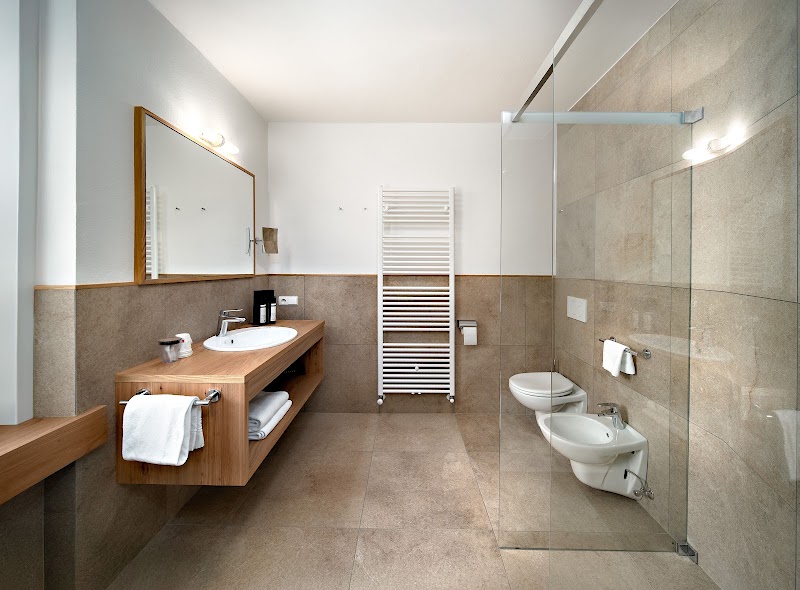 Family Hotel Posta - Family Hotel Posta Via Dursan, 32, 39047 Santa Cristina Valgardena BZ, Italy