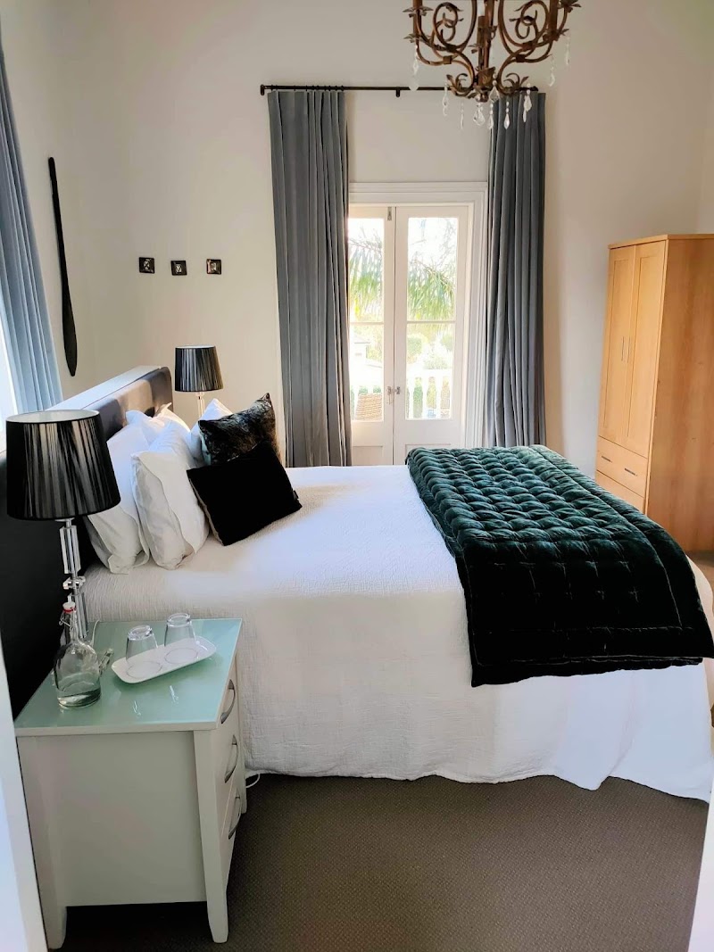 Andelin Guest House - Andelin Guest House 100 Victoria Road, Devonport, Auckland 0624, New Zealand