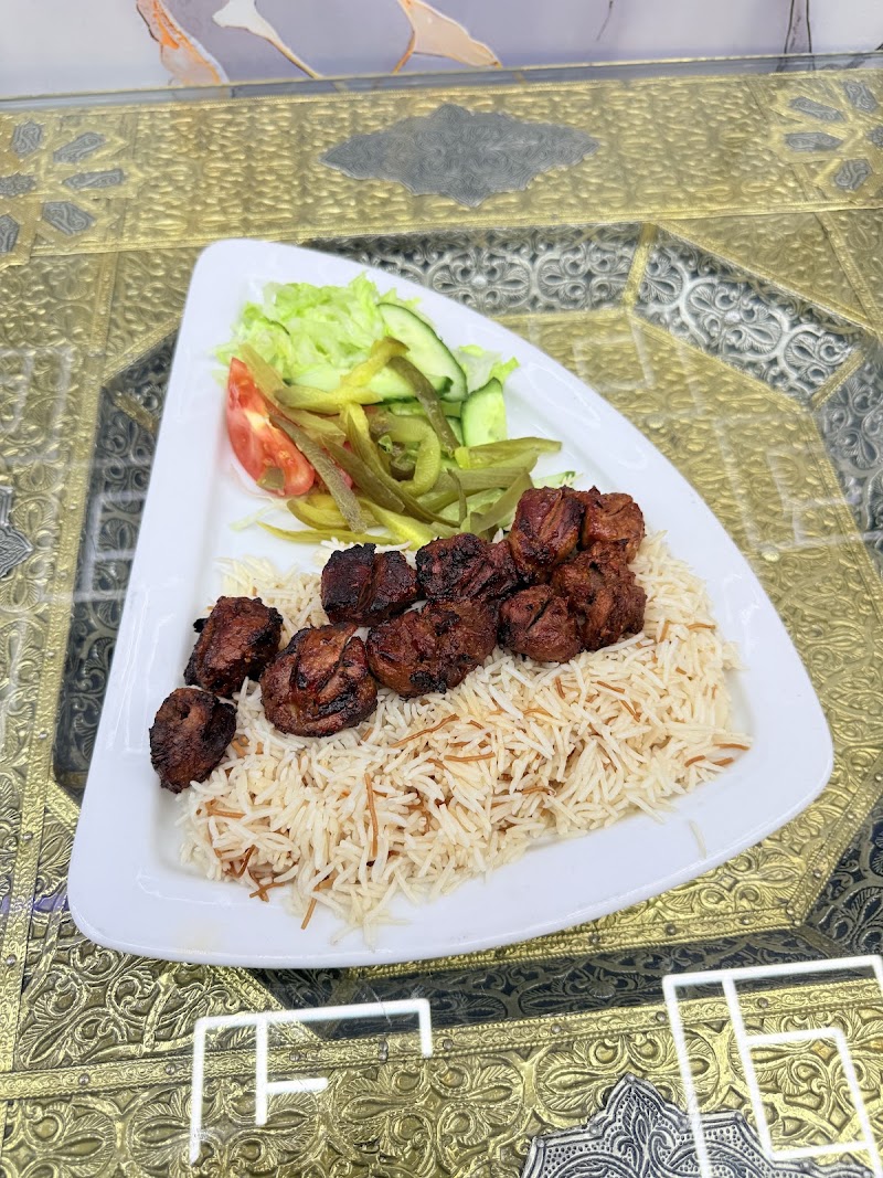 Queen's Lebanese Grill & Pizza - Queen's Lebanese Grill & Pizza 157 Queen's Rd, London SE15 2ND, UK