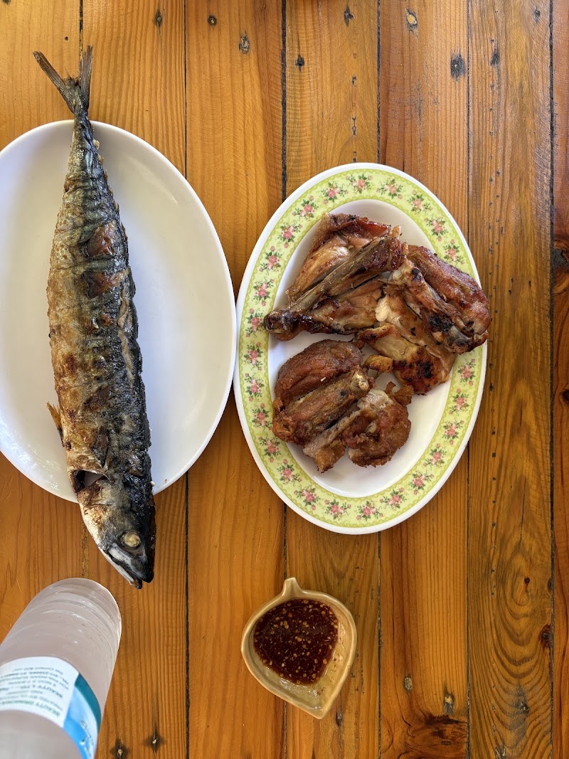 Ba Nid’s Isan Food - Ba Nid’s Isan Food QX38+V85, Ko Pha-ngan, Ko Pha-ngan District, Surat Thani 84280, Thailand
